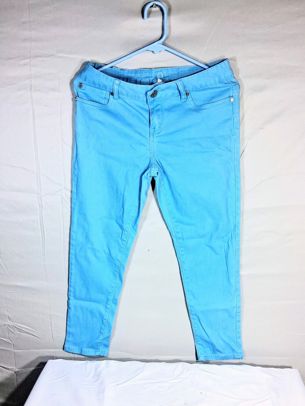 Velvet Heart Size 6 29" X 24" Mid Rise Skinny Leg Buttery Soft Baby Blue Jeans